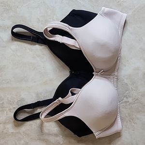 2 Vanity Fair Body Caress Wirefree Bras, 36B-Style 72335